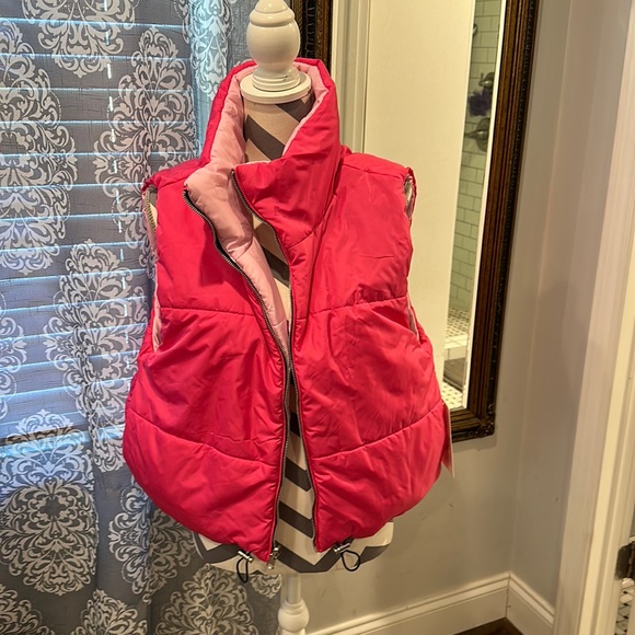 Reversible pink puffer vest medium NWT - Picture 1 of 6